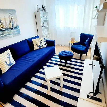 Nautical Warna